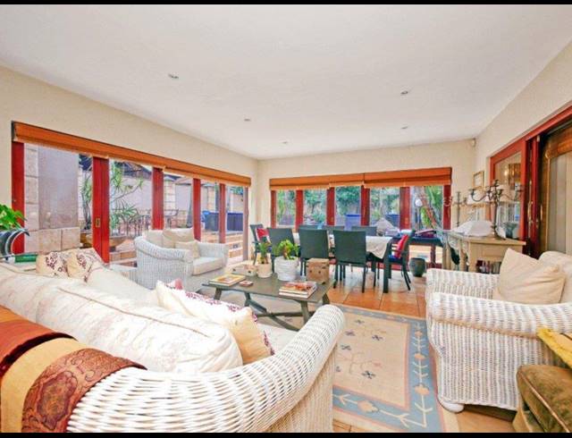 BEDROOM HOUSE FOR SALE IN BRYANSTON